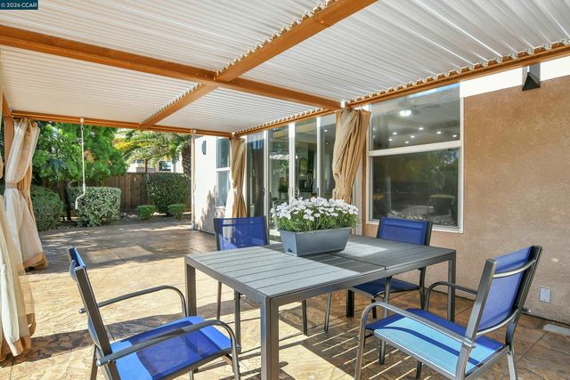 204 Chaps Ct, Oakley, CA 94561