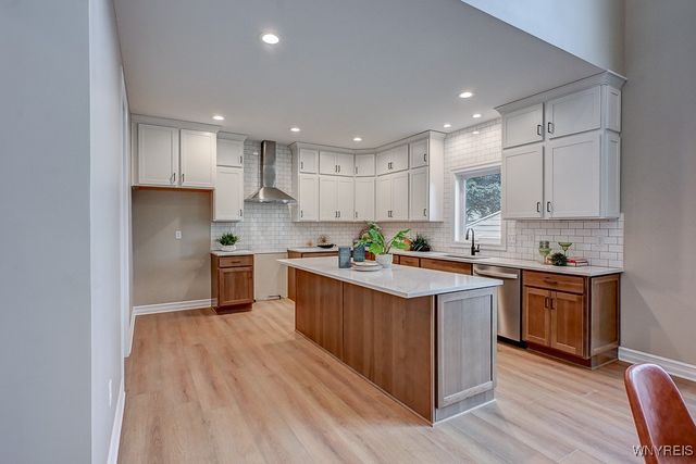 202 Rachel Vincent Way, Buffalo, NY 14216