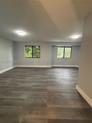 453 NE 210th Ter, Miami, FL 33179