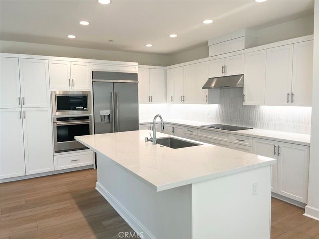 497 Tracy Place, Ventura, CA 93004