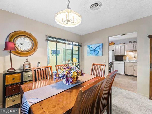 207 LEXINGTON DR, Little Egg Harbor Twp, NJ 08087