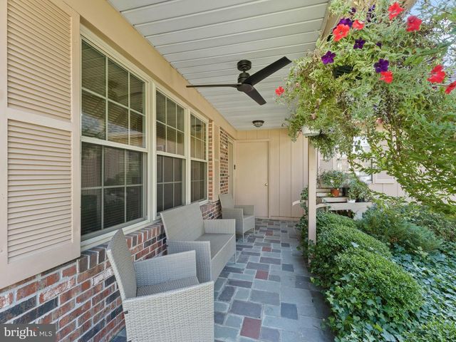 207 LEXINGTON DR, Little Egg Harbor Twp, NJ 08087