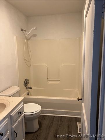 822 Green Road, Madison, IN 47250