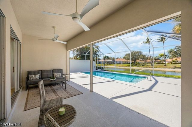 3833 Huelva CT, Naples, FL 34109