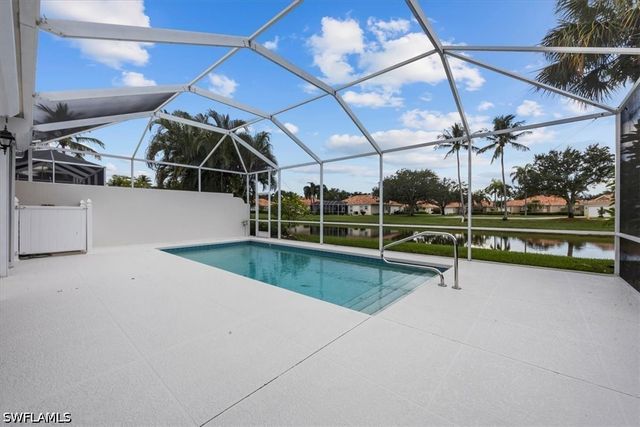 3833 Huelva CT, Naples, FL 34109