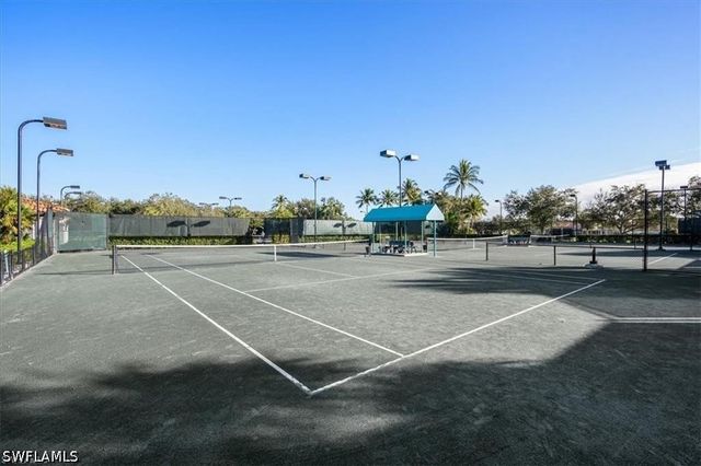 3833 Huelva CT, Naples, FL 34109