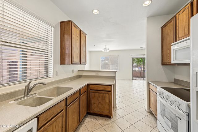 15980 N 73RD Lane, Peoria, AZ 85382