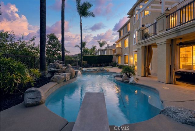 2560 Galicia, La Verne, CA 91750