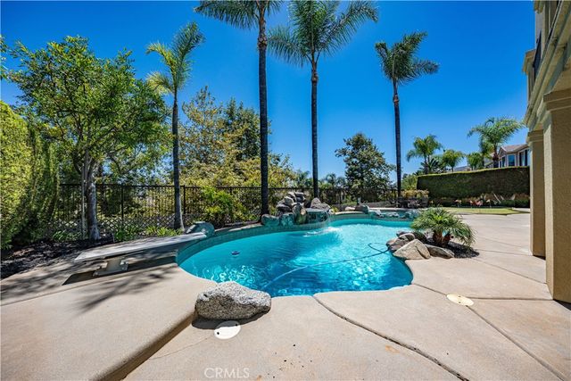 2560 Galicia, La Verne, CA 91750