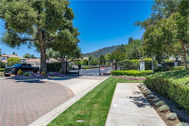 2560 Galicia, La Verne, CA 91750