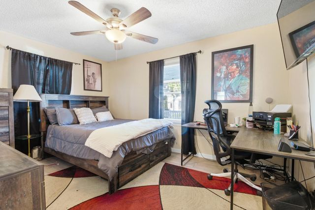 309 San Juan Dr, Modesto, CA 95354