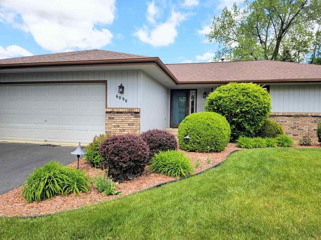 6090 Chatsworth Drive, Rockford, IL 61109
