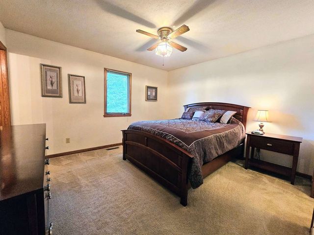 6090 Chatsworth Drive, Rockford, IL 61109