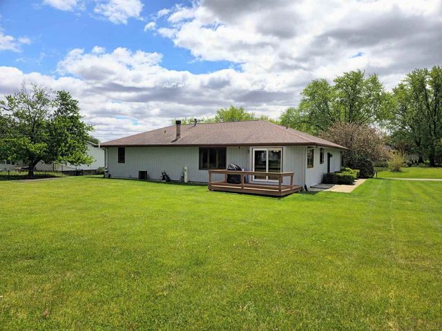6090 Chatsworth Drive, Rockford, IL 61109