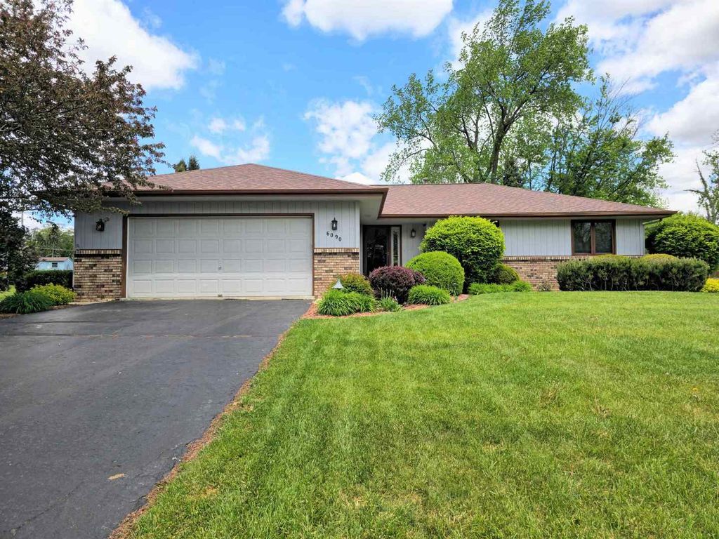 6090 Chatsworth Drive, Rockford, IL 61109