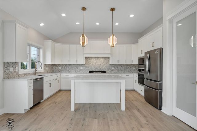 20336 Mackinac Point Drive, Frankfort, IL 60423