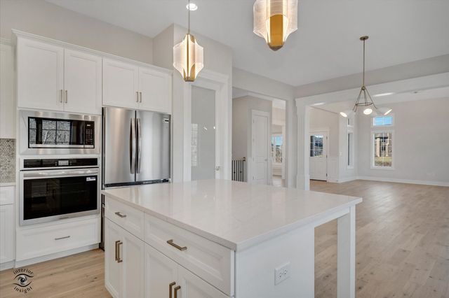 20336 Mackinac Point Drive, Frankfort, IL 60423