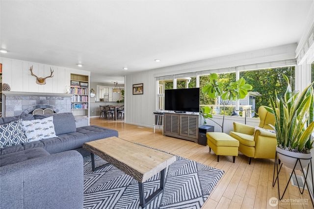 903 S 9th Street, Mount Vernon, WA 98274