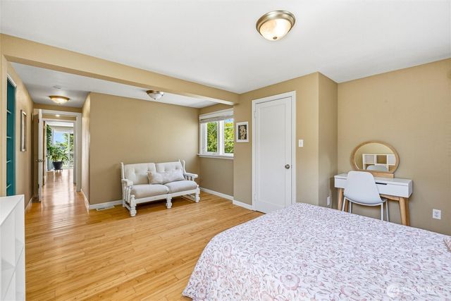 903 S 9th Street, Mount Vernon, WA 98274
