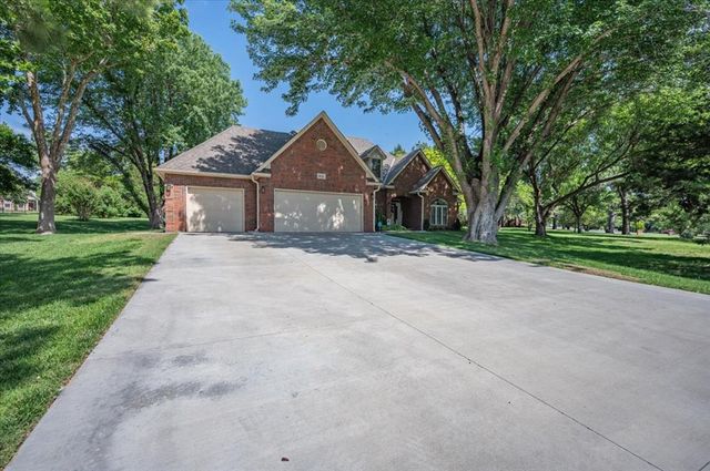 10512 Highview Drive, Oklahoma City, OK 73151