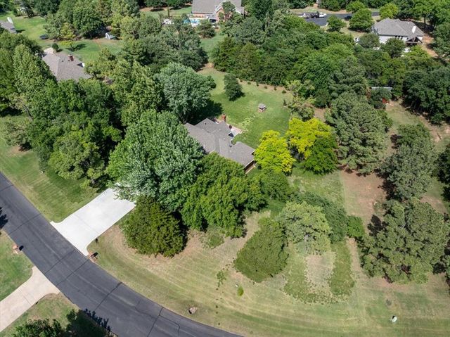 10512 Highview Drive, Oklahoma City, OK 73151