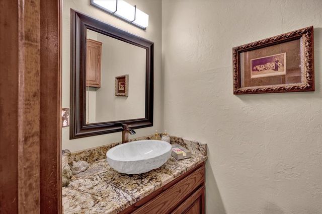 10512 Highview Drive, Oklahoma City, OK 73151