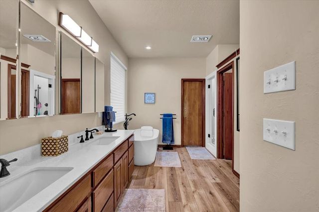 10512 Highview Drive, Oklahoma City, OK 73151