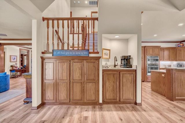 10512 Highview Drive, Oklahoma City, OK 73151