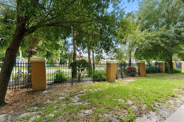 10285 VILLA PALAZZO COURT, Tampa, FL 33615