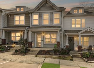 710 Flintlock Ct, Nashville, TN 37217