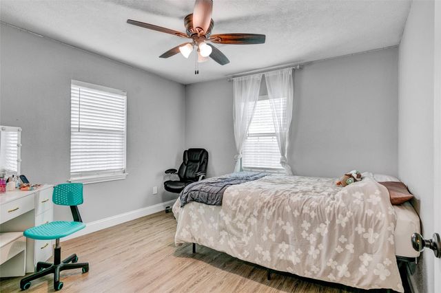 15410 San Jacinto Street, Hamshire, TX 77622