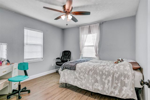 15410 San Jacinto Street, Hamshire, TX 77622