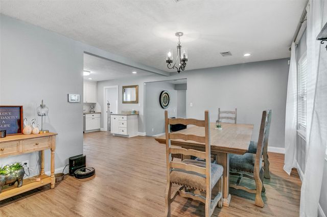 15410 San Jacinto Street, Hamshire, TX 77622