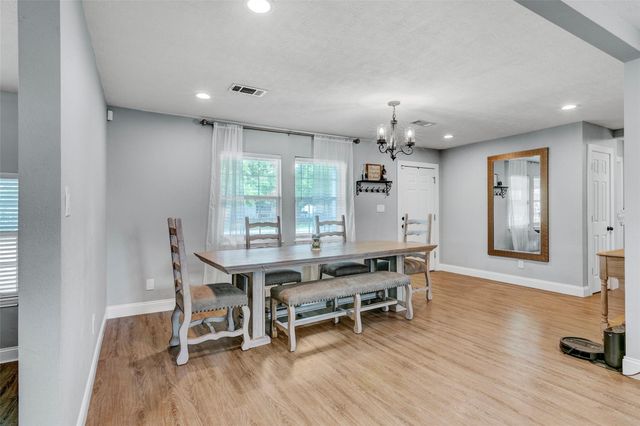 15410 San Jacinto Street, Hamshire, TX 77622
