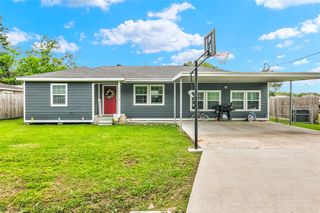 15410 San Jacinto Street, Hamshire, TX 77622