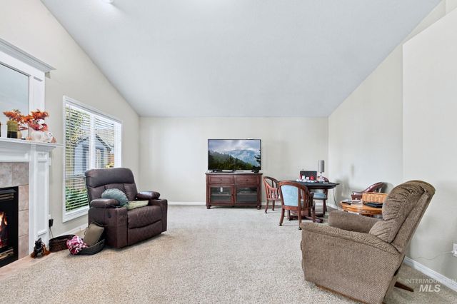 3026 N Lochsa Ave, Meridian, ID 83646