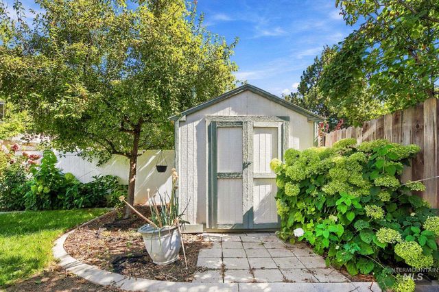 3026 N Lochsa Ave, Meridian, ID 83646