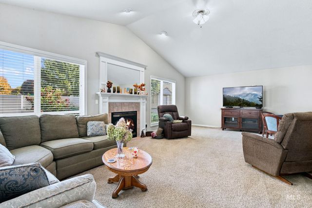 3026 N Lochsa Ave, Meridian, ID 83646