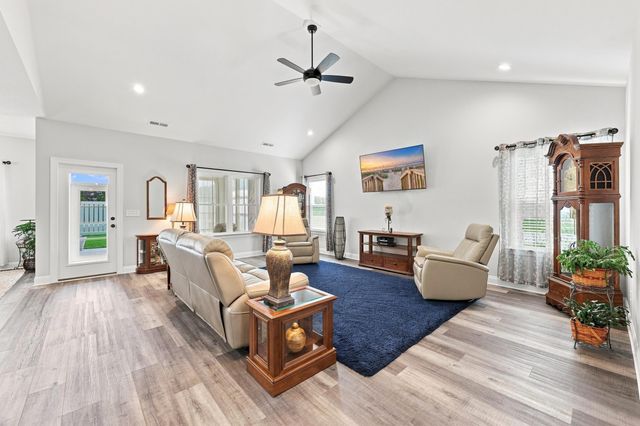 1413 Crooked Hook Rd., North Myrtle Beach, SC 29582