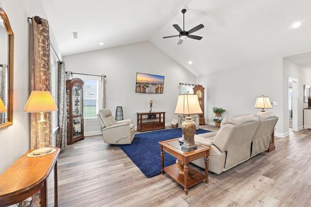 1413 Crooked Hook Rd., North Myrtle Beach, SC 29582