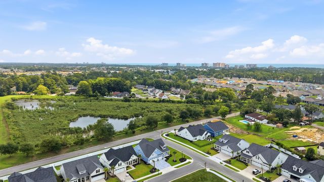 1413 Crooked Hook Rd., North Myrtle Beach, SC 29582
