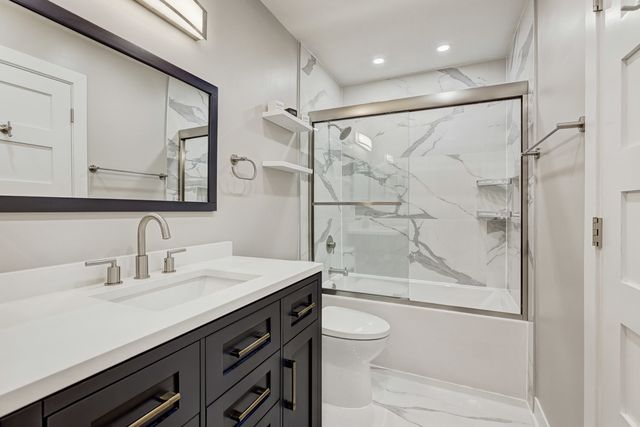 4721 Huntington Boulevard, Hoffman Estates, IL 60192
