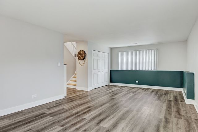 4721 Huntington Boulevard, Hoffman Estates, IL 60192