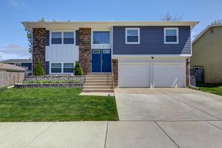 4721 Huntington Boulevard, Hoffman Estates, IL 60192