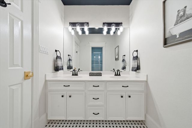 514 W 16th Street, Houston, TX 77008