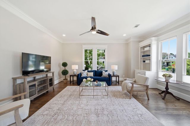 514 W 16th Street, Houston, TX 77008