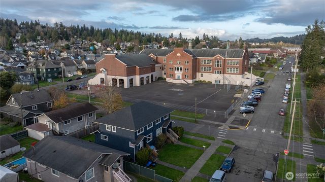 300 W 3rd Street, Aberdeen, WA 98520