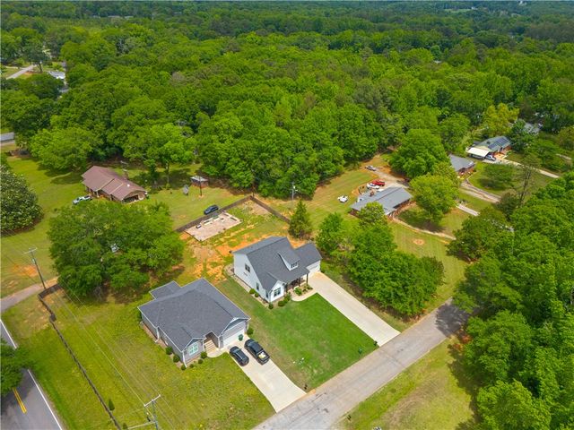 3 Sunset Court, Williamston, SC 29697