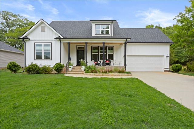 3 Sunset Court, Williamston, SC 29697