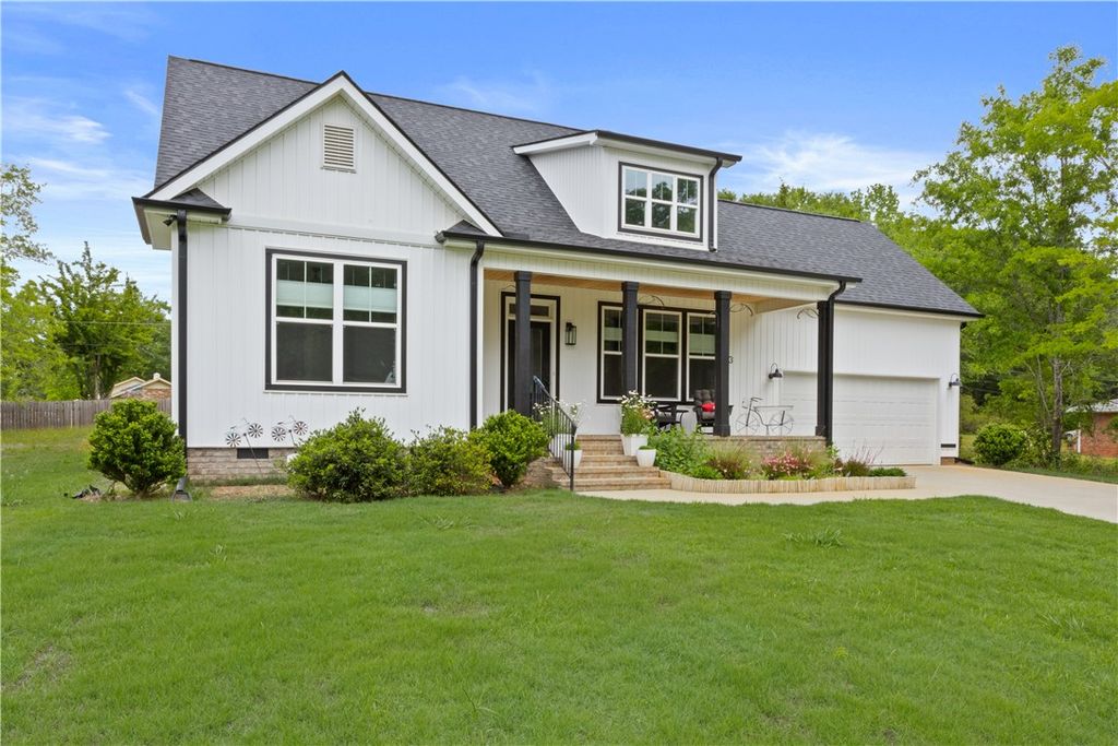 3 Sunset Court, Williamston, SC 29697